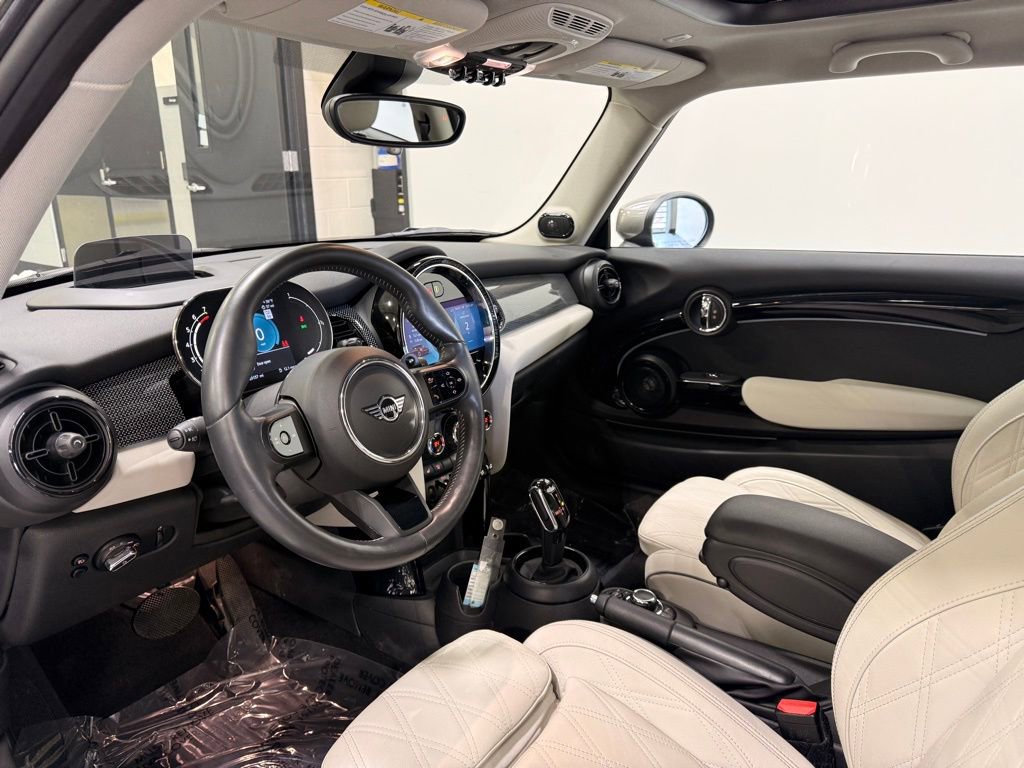 Certified 2022 MINI Cooper S image 11