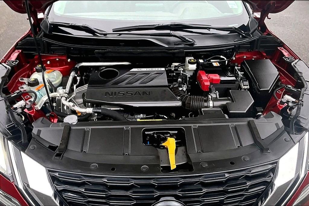 Used 2023 Nissan Rogue SV image 10