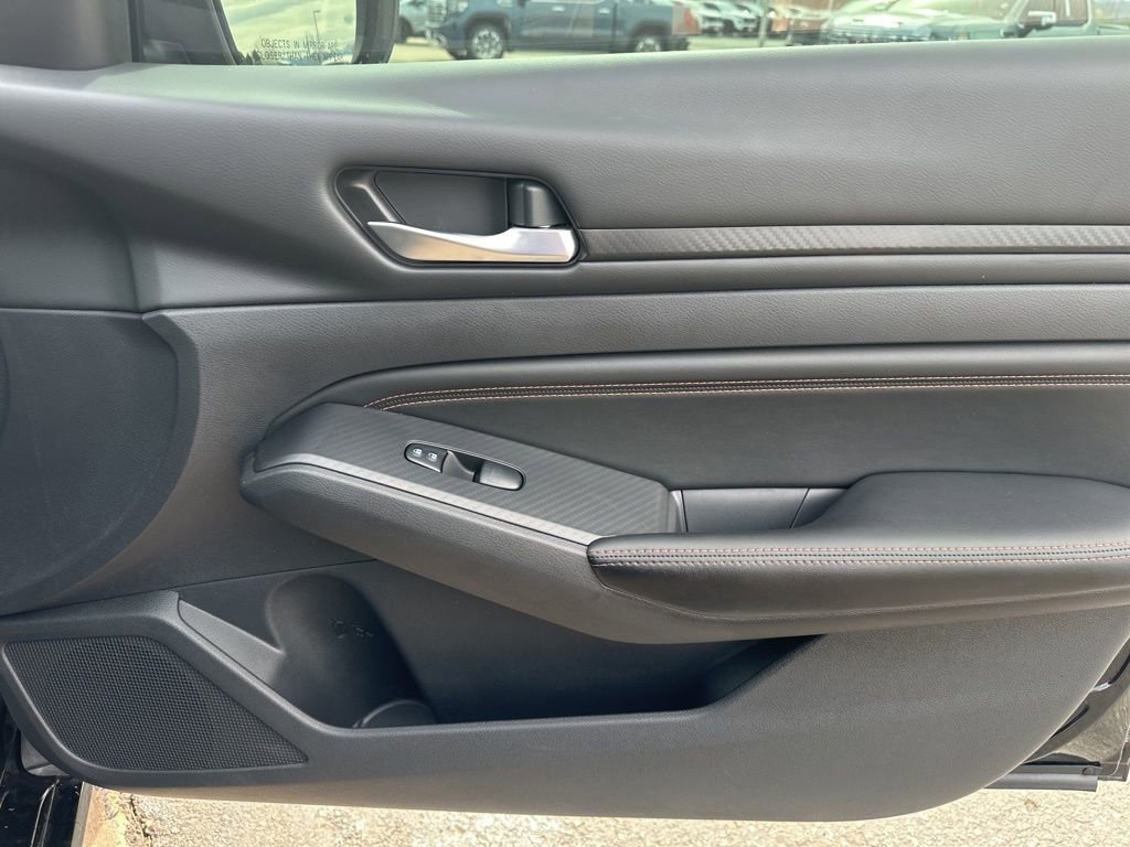 Used 2022 Nissan Altima 2.5 SR image 30