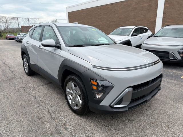 Used 2024 Hyundai Kona SE FWD image 11