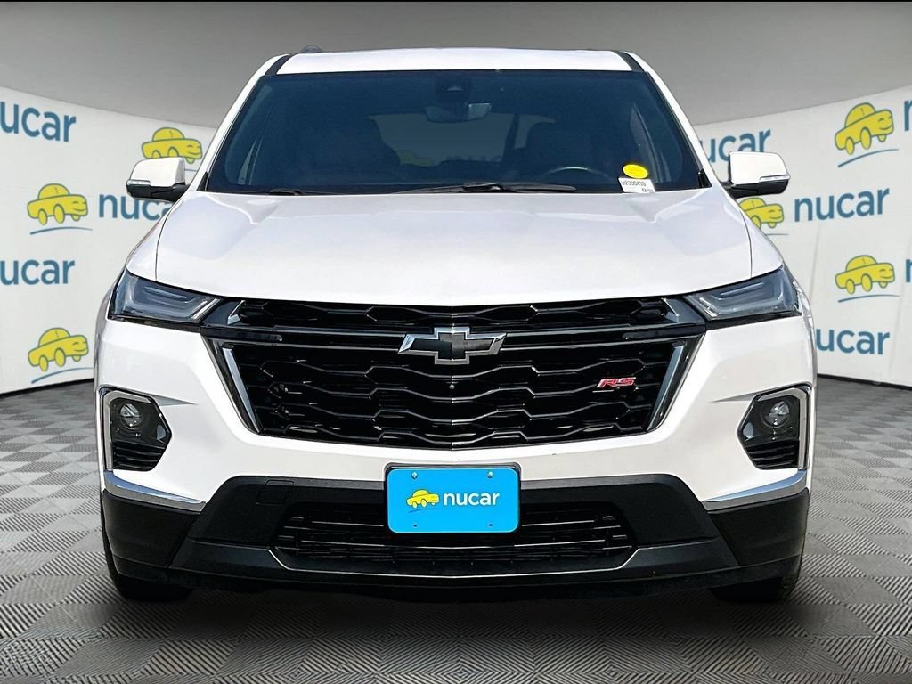 Used 2023 Chevrolet Traverse RS w/ LPO, Floor Liner Package AWD/4WD image 2