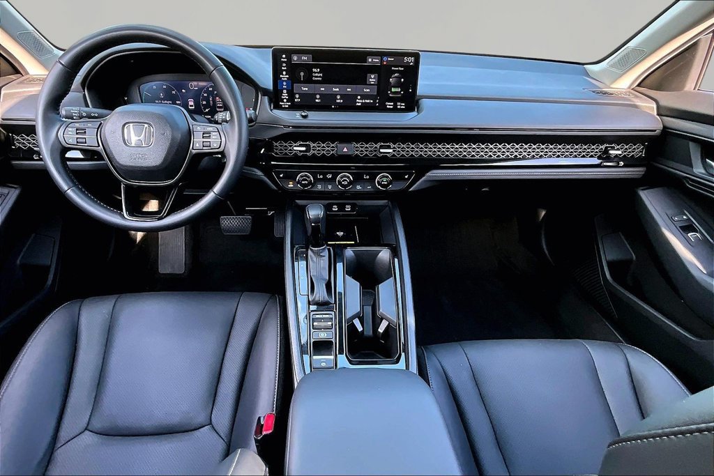 Used 2025 Honda Accord EX-L image 8