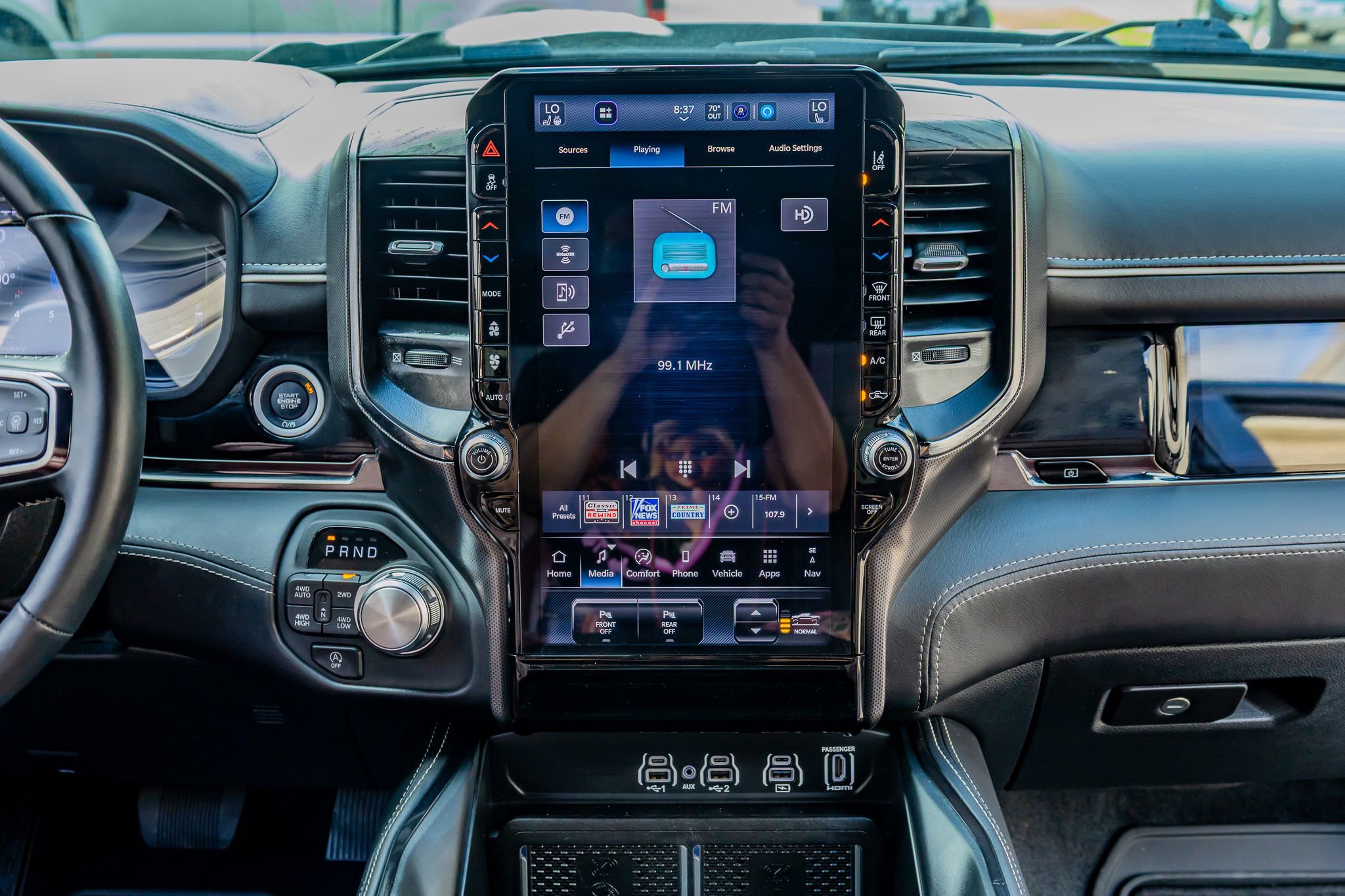 Used 2025 RAM 1500 Limited image 24