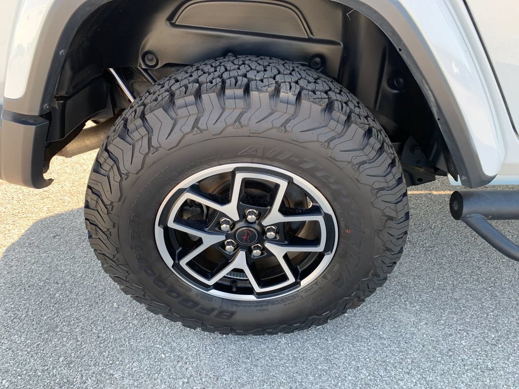 Used 2021 Jeep Wrangler Unlimited Sahara AWD/4WD image 9