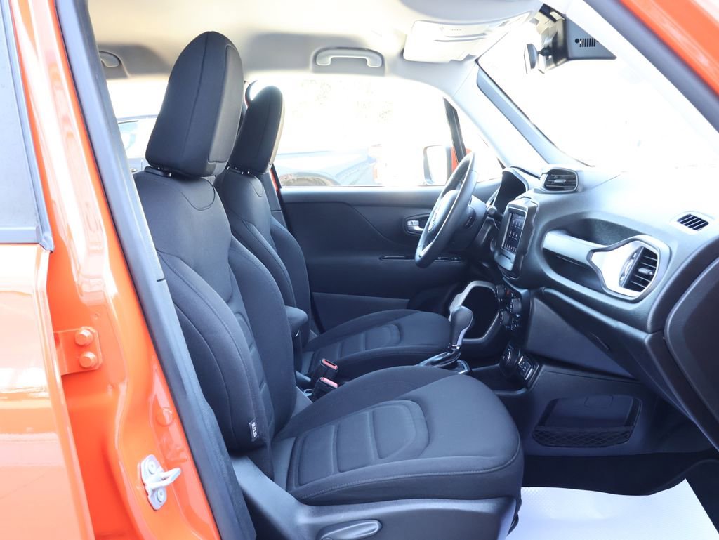 Used 2019 Jeep Renegade Latitude image 29