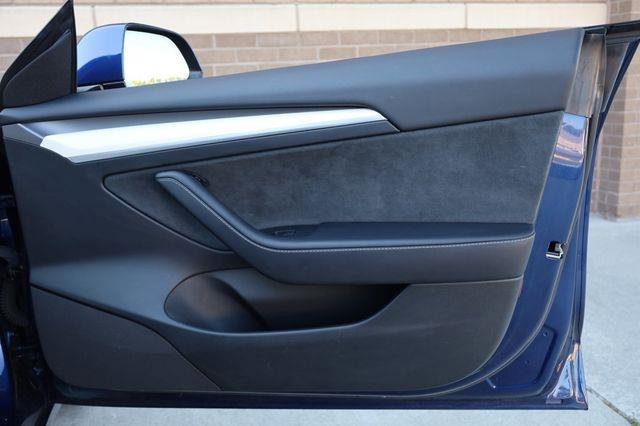 Used 2023 Tesla Model 3 Standard Range image 26