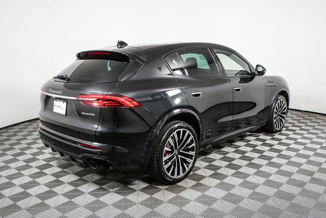 Used 2023 Maserati Grecale Modena AWD/4WD image 29