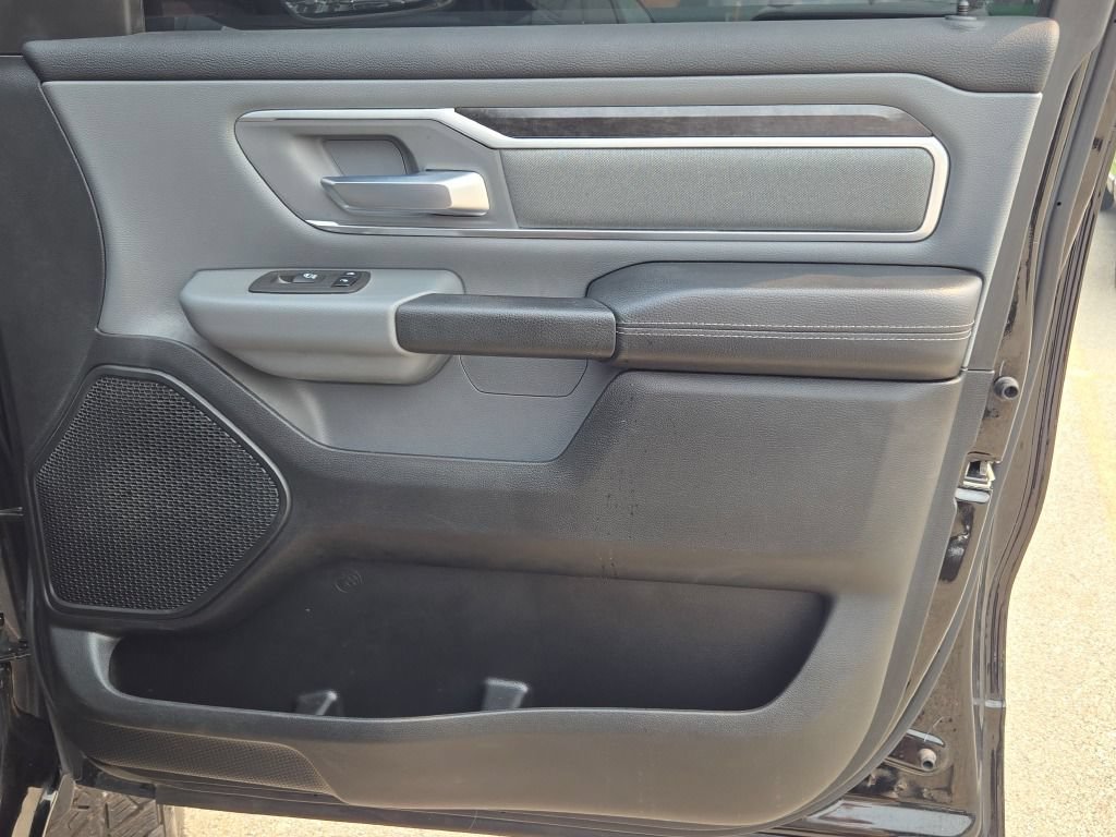Used 2022 RAM 1500 Big Horn AWD/4WD image 7
