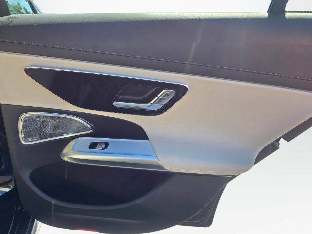 New 2027 Mercedes-Benz E 350 4MATIC Sedan image 22