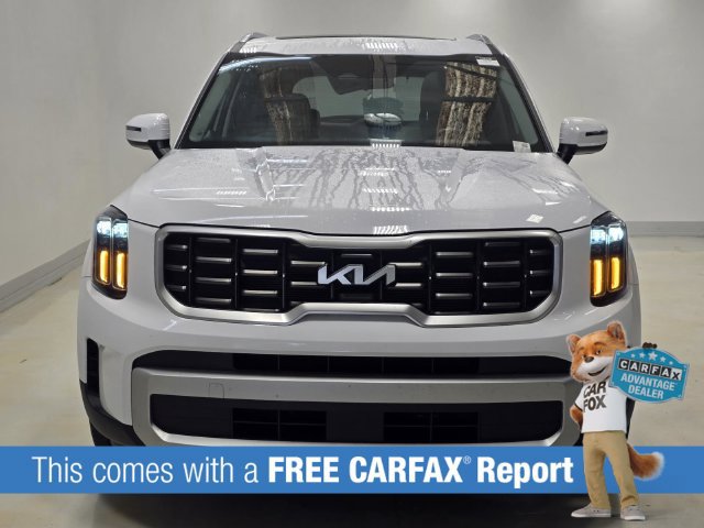 Used 2025 Kia Telluride S FWD image 2