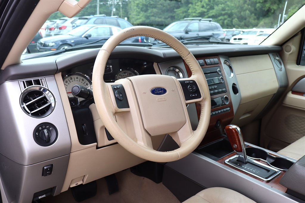 Used 2009 Ford Expedition EL 4WD image 16