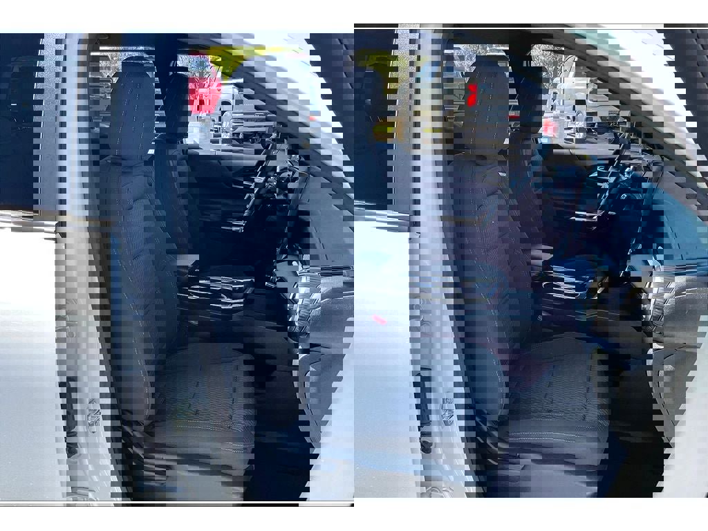 Used 2025 Chevrolet Equinox LT image 7