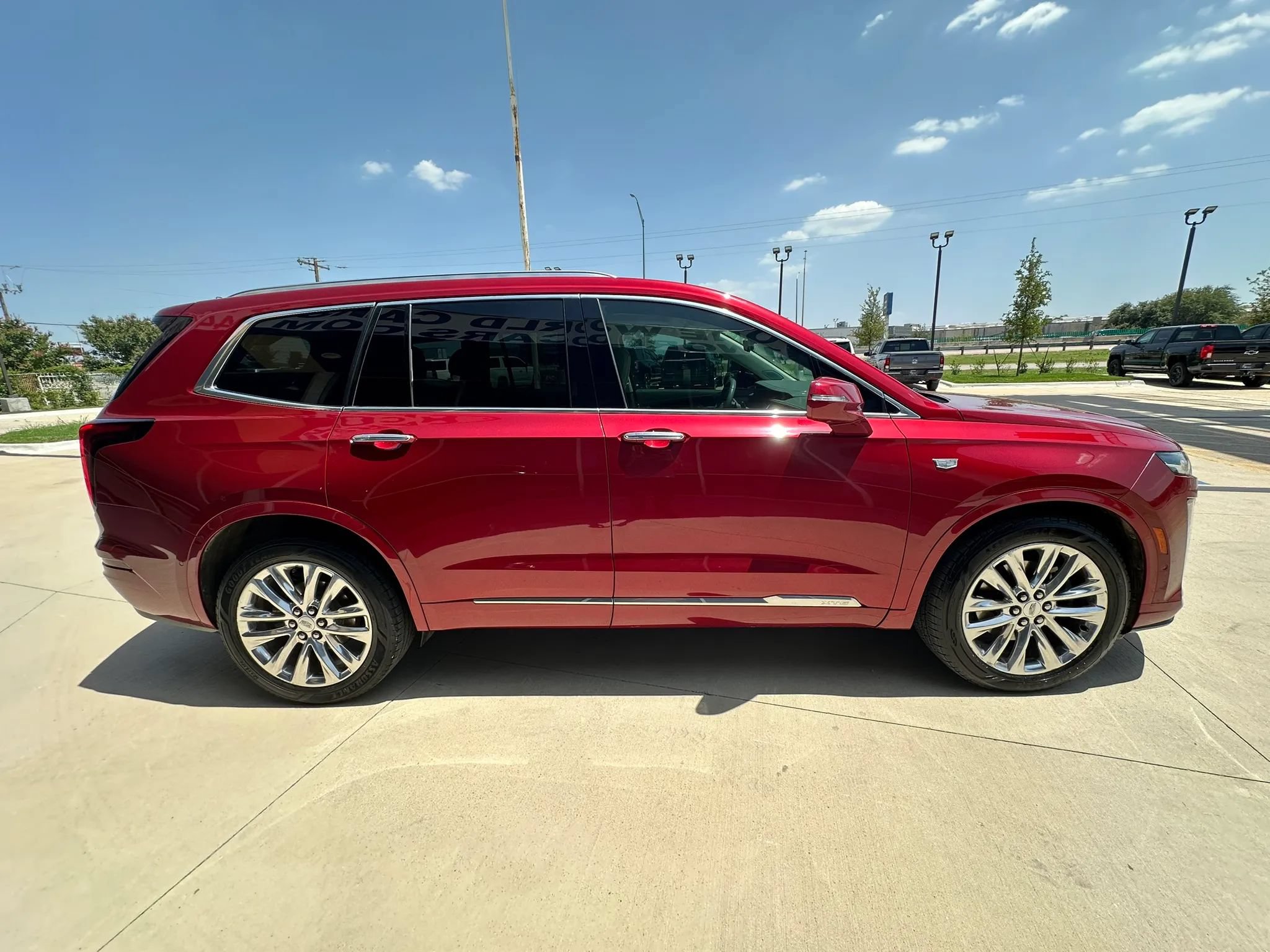 Used 2020 Cadillac XT6 Premium Luxury FWD image 6