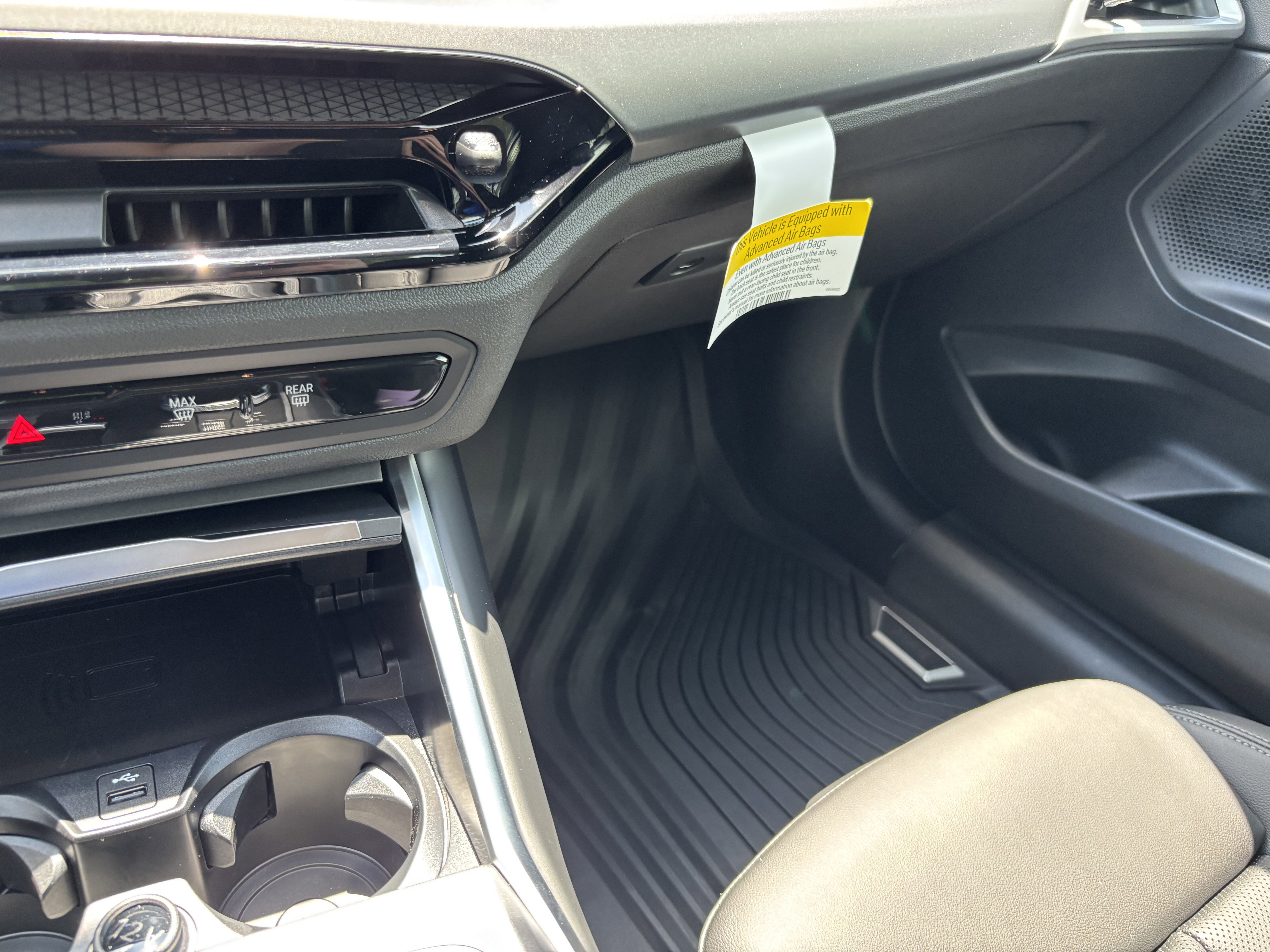 Used 2025 BMW 230i xDrive Coupe w/ Convenience Package image 17