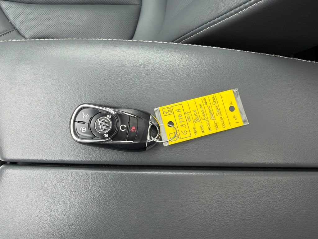 Used 2019 Buick Envision Essence AWD/4WD image 34