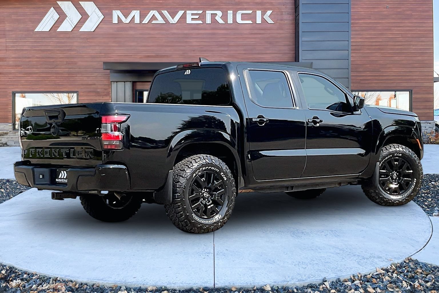 Used 2022 Nissan Frontier SV AWD/4WD image 5