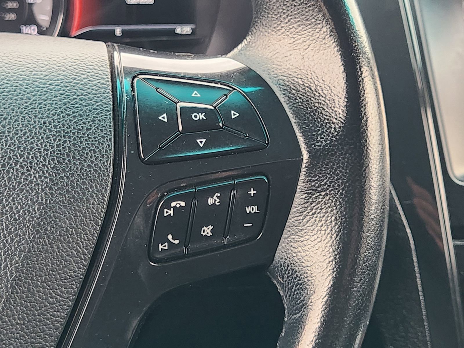 Used 2016 Ford Explorer XLT w/ Equipment Group 202A image 30