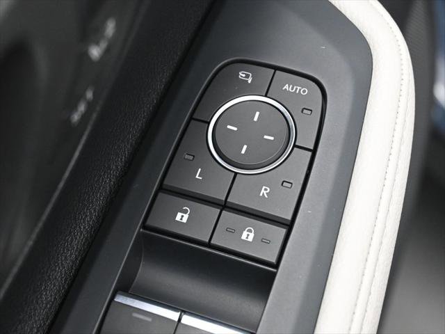 Certified 2024 Toyota Grand Highlander Platinum AWD/4WD image 14