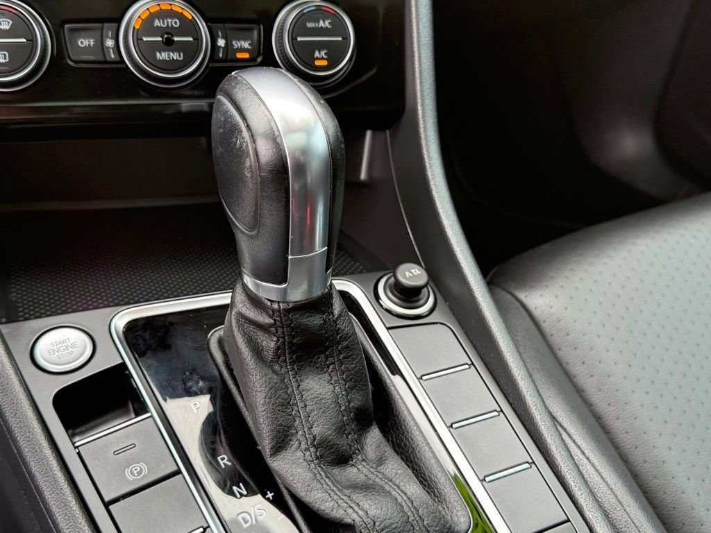 Used 2019 Volkswagen Jetta SEL FWD image 21