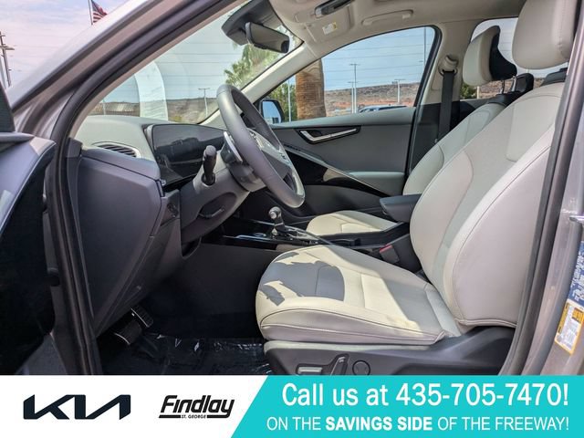 Certified 2025 Kia Niro EX Touring FWD image 16