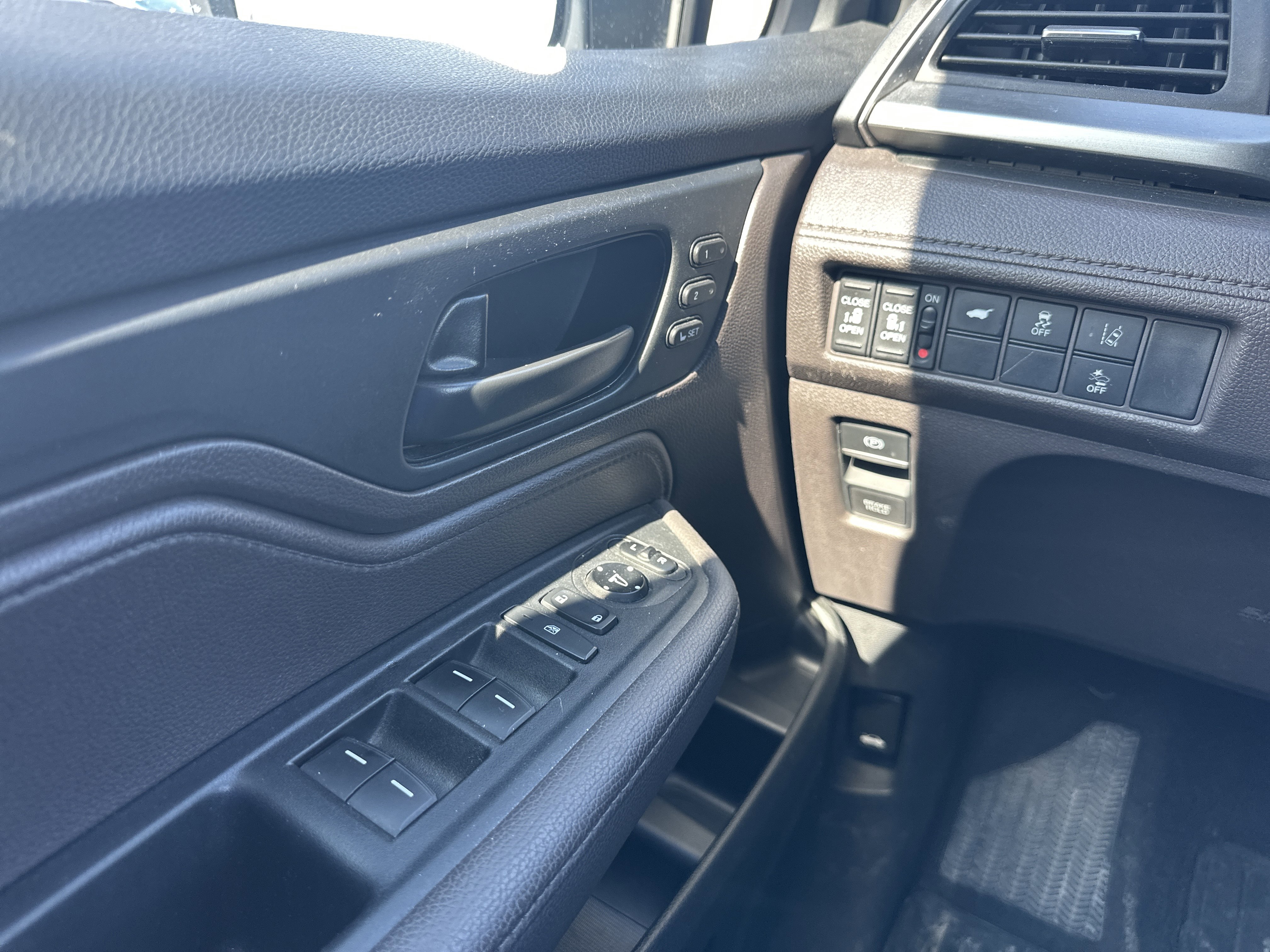 Used 2019 Honda Odyssey EX-L image 30