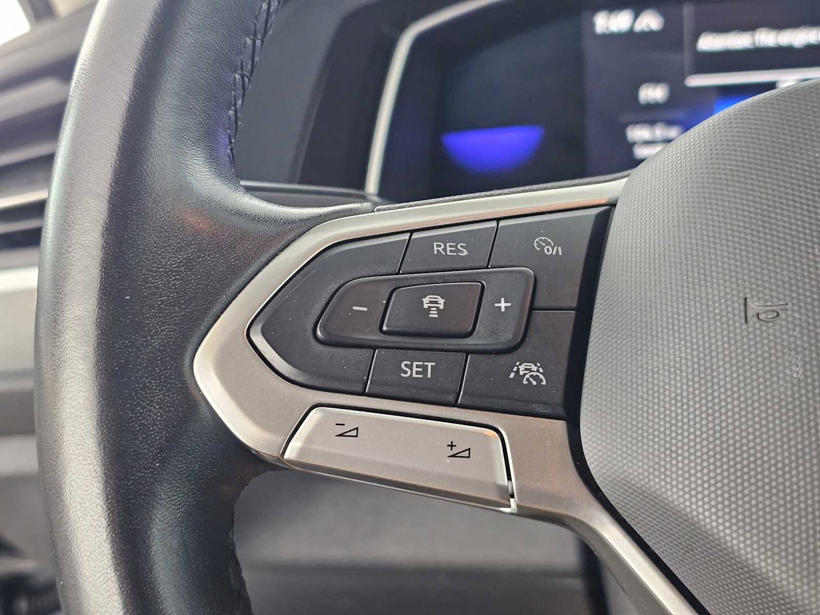 Used 2022 Volkswagen Jetta SE image 28