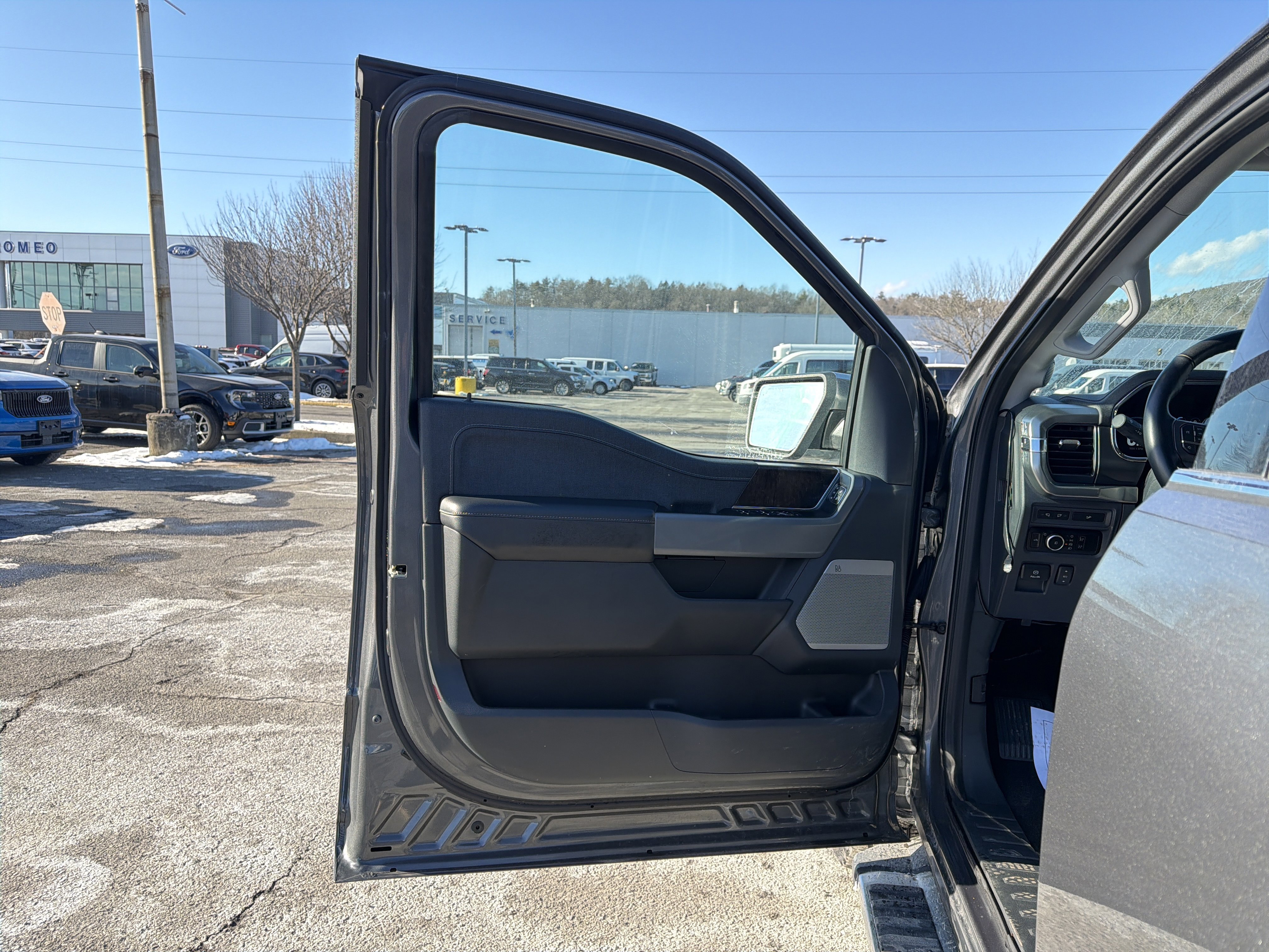 Certified 2023 Ford F150 Lariat w/ Trailer Tow Package image 11