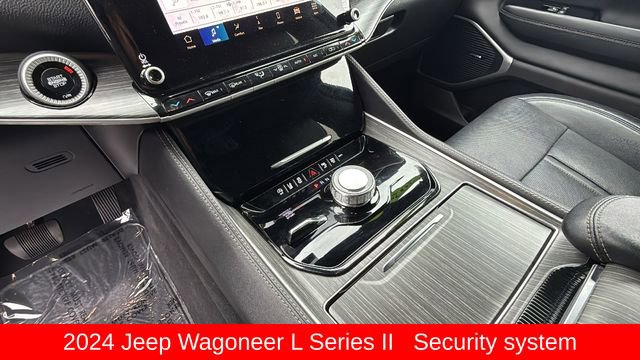 Used 2024 Jeep Wagoneer L Series II w/ Flexible Seating Group image 13