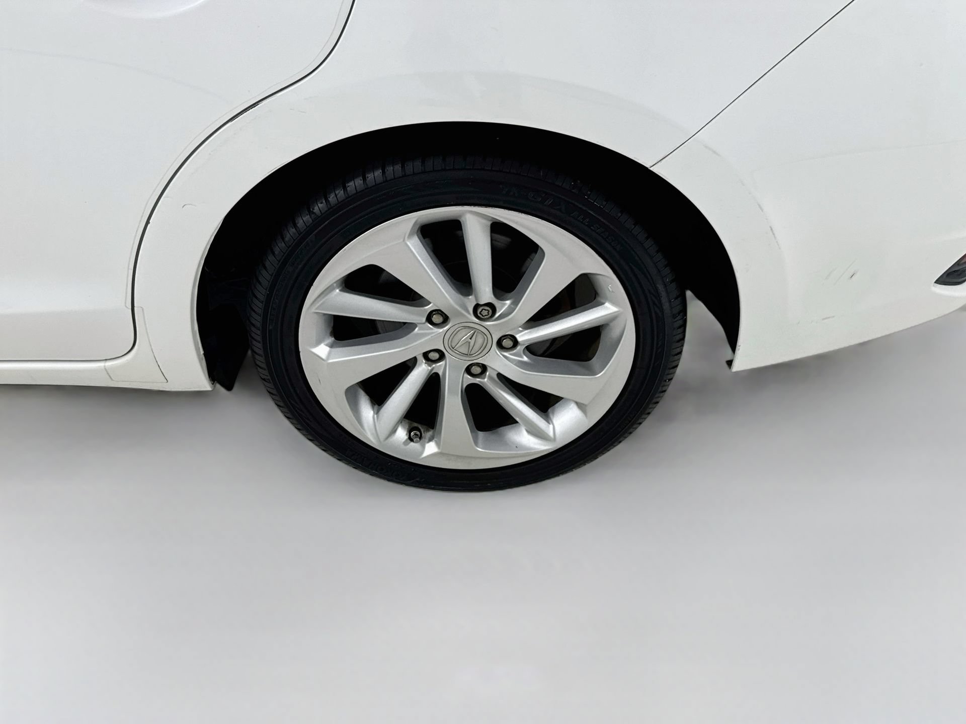 Used 2017 Acura ILX w/ Premium Package FWD image 32