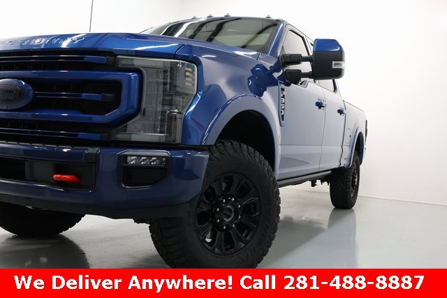 Used 2022 Ford F350 Platinum w/ Tremor Off-Road Package image 2