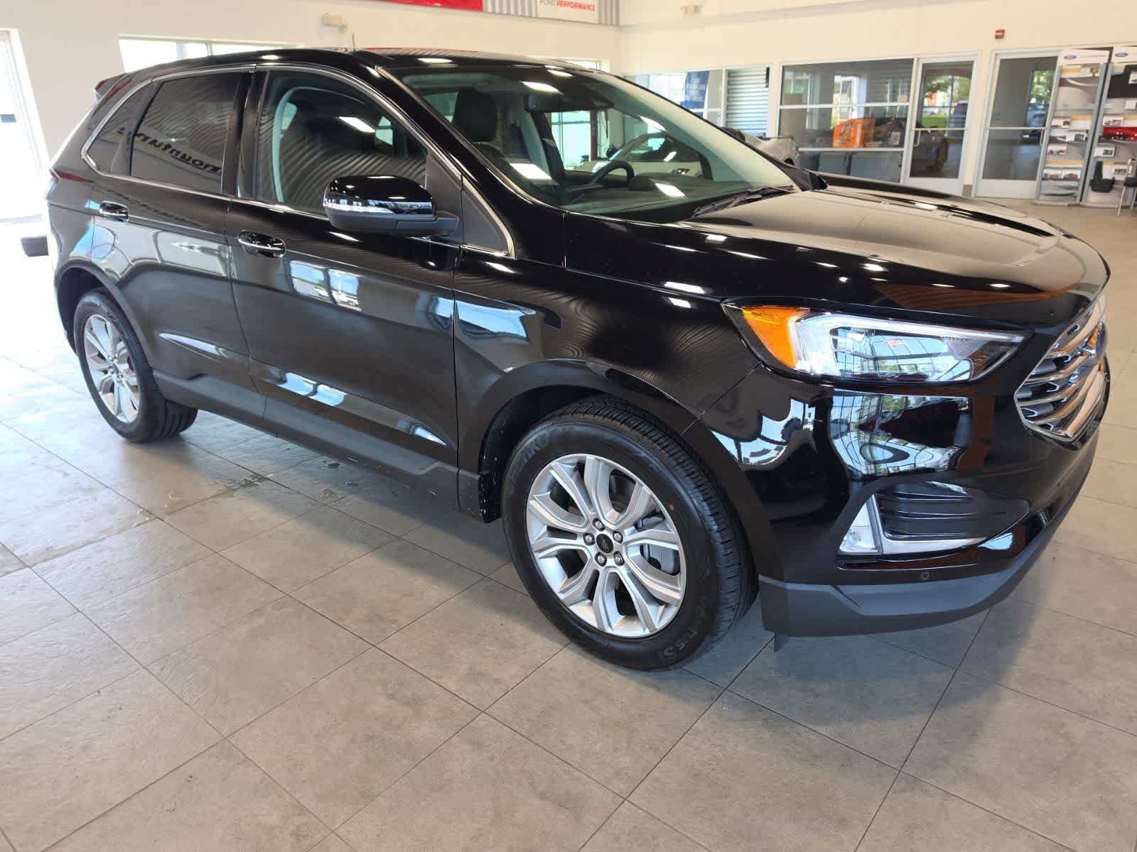 Used 2024 Ford Edge Titanium AWD/4WD image 5
