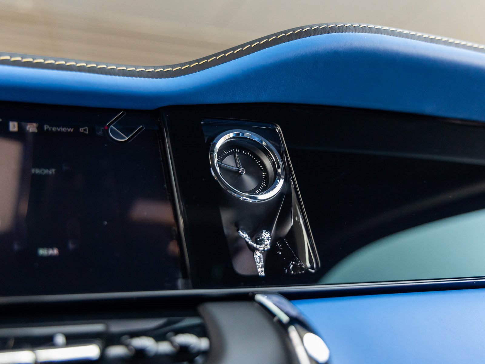 New 2026 Rolls-Royce Cullinan image 36