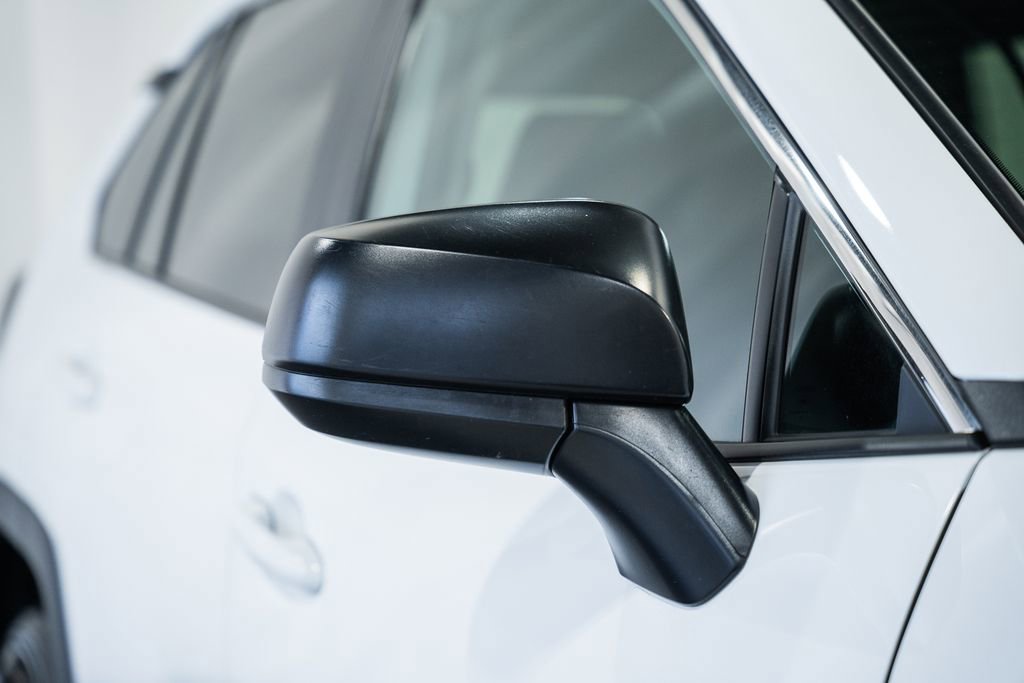 Used 2024 Toyota RAV4 LE image 11