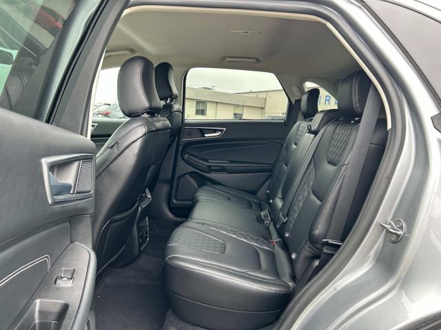 Used 2024 Ford Edge Titanium image 10