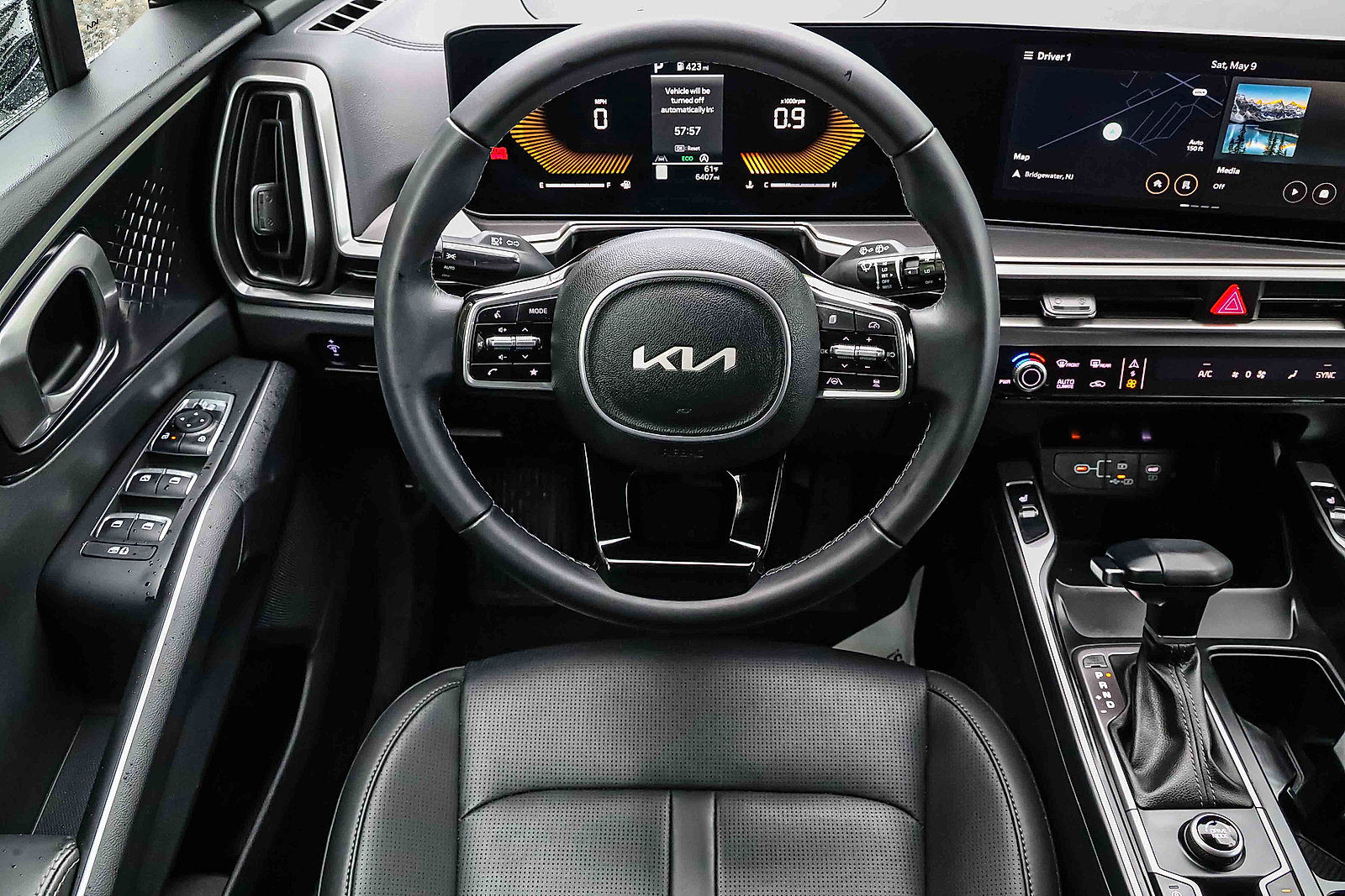 Certified 2025 Kia Sorento S FWD image 16
