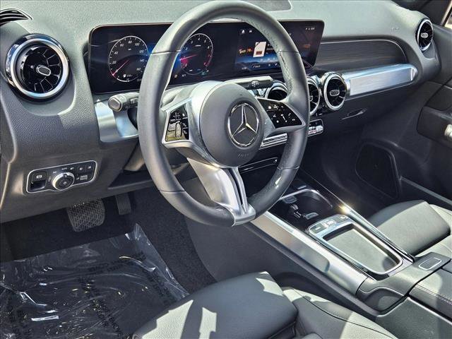 Used 2026 Mercedes-Benz GLB 250 image 10