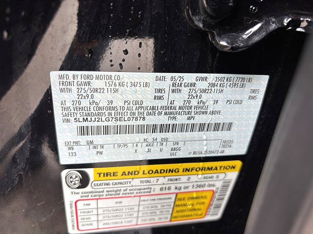 Used 2025 Lincoln Navigator Reserve AWD/4WD image 21