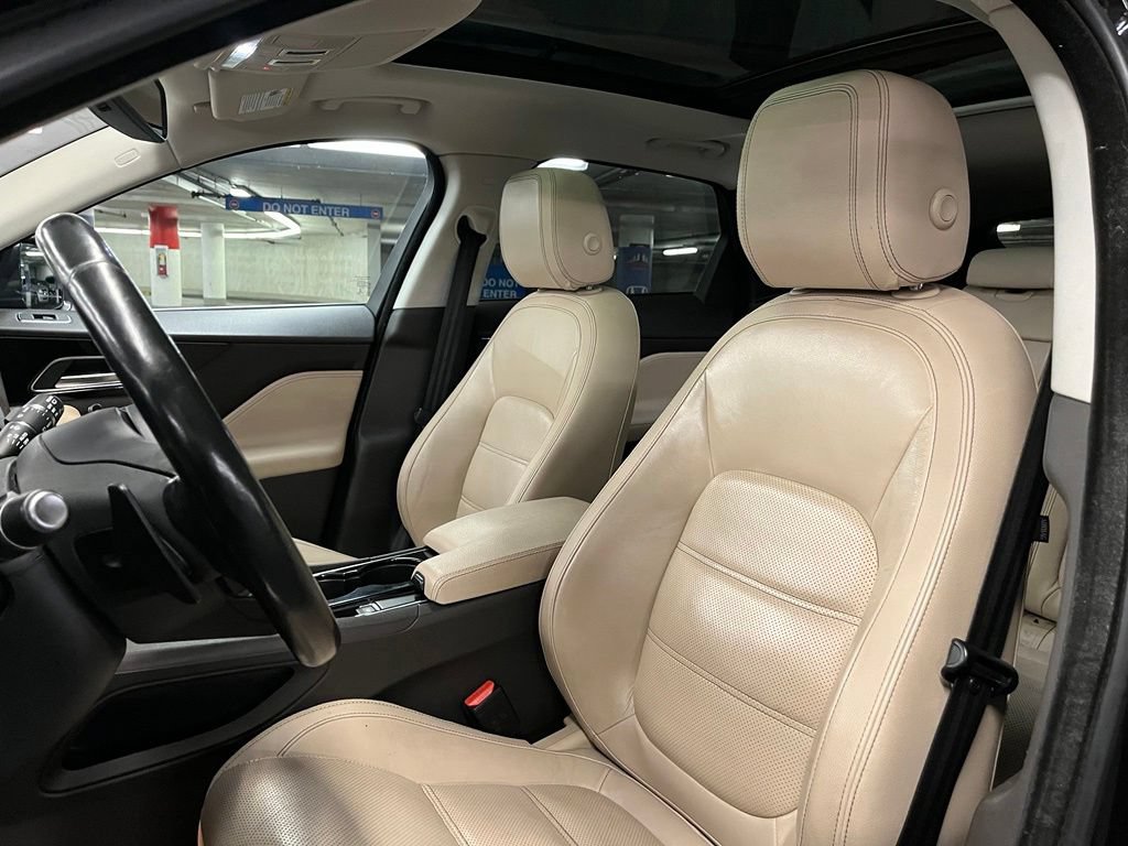 Used 2017 Jaguar F-PACE Prestige AWD/4WD image 19
