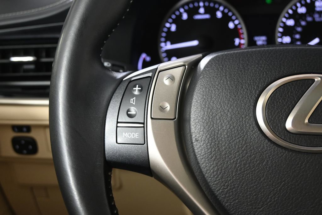 Used 2015 Lexus ES 350 FWD image 36