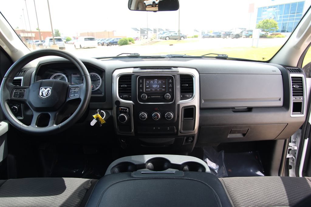 Used 2020 RAM 1500 Classic Warlock RWD image 34