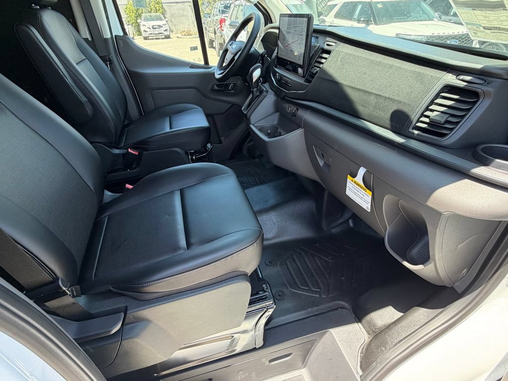 New 2026 Ford Transit 150 Low Roof w/ Load Area Protection Package RWD image 10