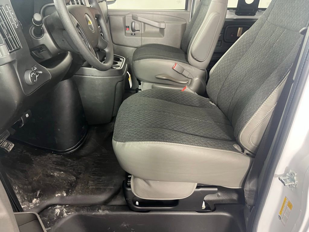 New 2026 Chevrolet Express 2500 w/ Enhanced Convenience Package RWD image 12