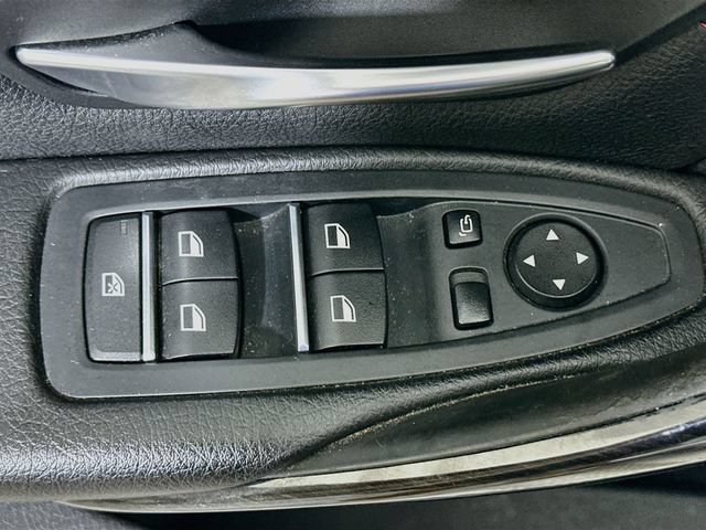 Used 2016 BMW 328i xDrive Sedan AWD/4WD image 24