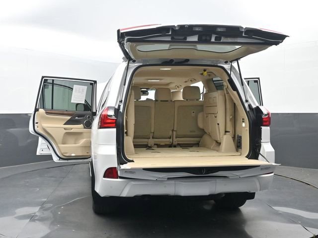 Used 2021 Lexus LX 570 4WD w/ Luxury Package image 40