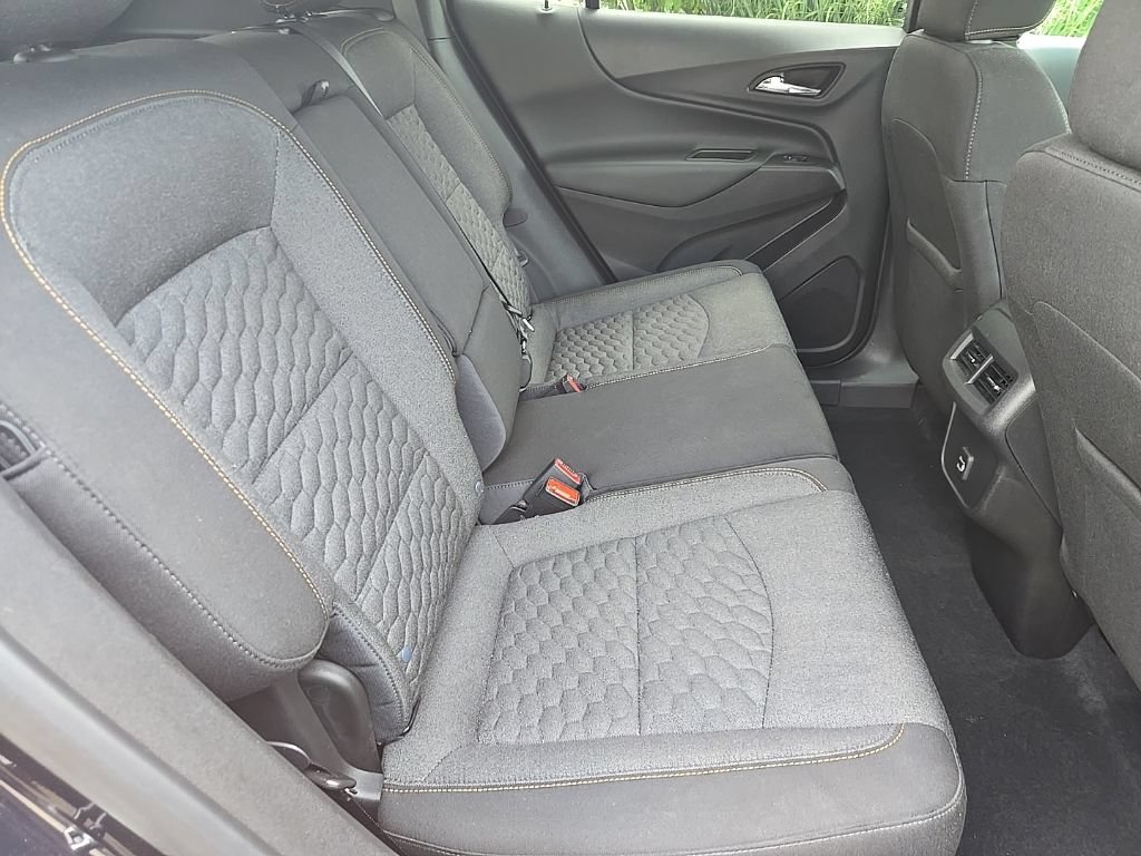 Used 2021 Chevrolet Equinox LT AWD/4WD image 36