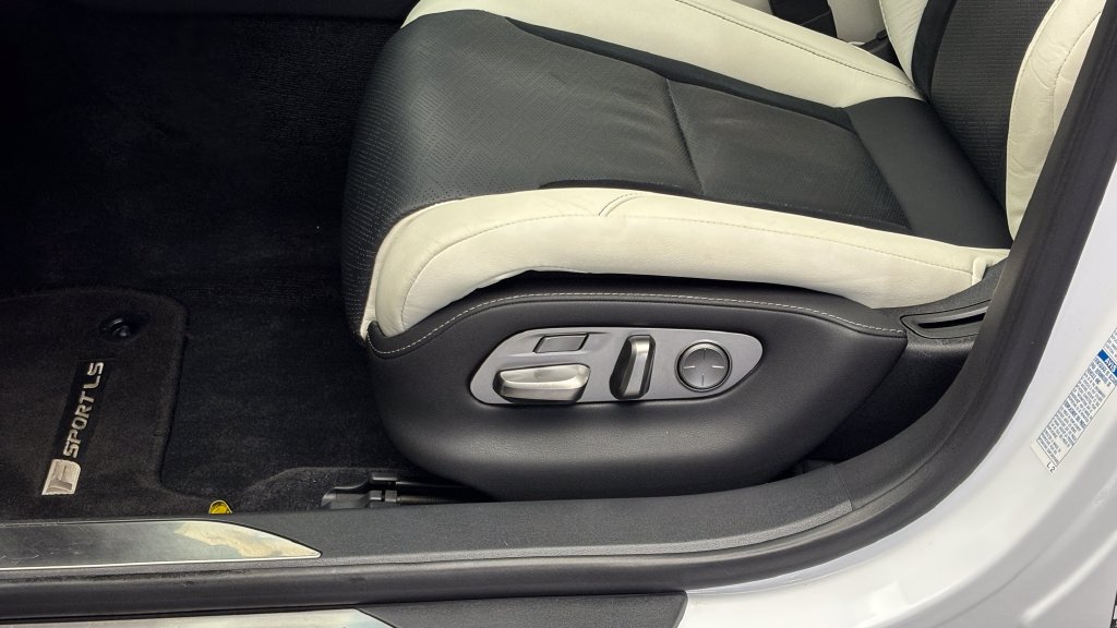 Used 2022 Lexus LS 500 F Sport AWD/4WD image 14