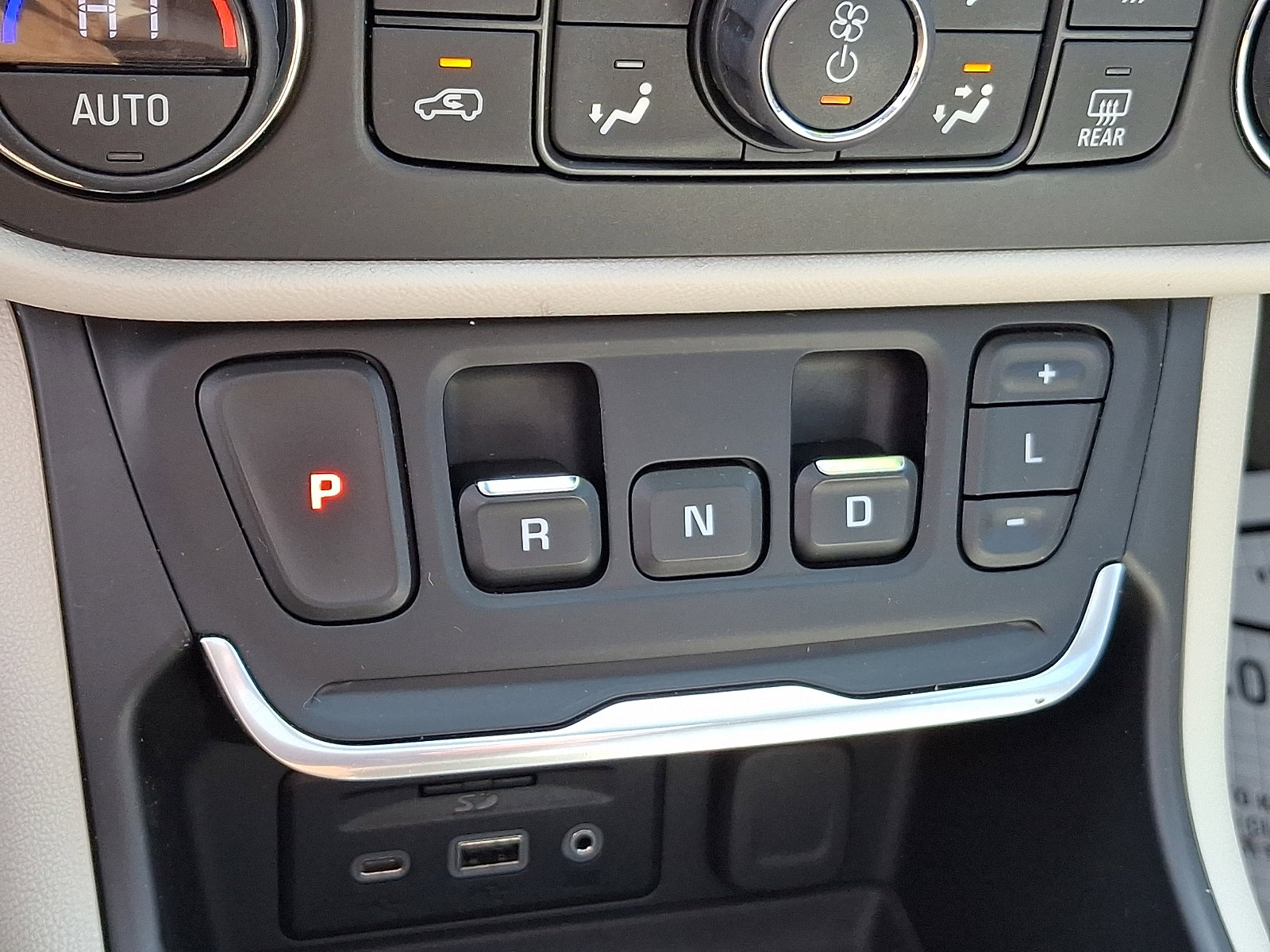 Used 2019 GMC Terrain Denali AWD/4WD image 15