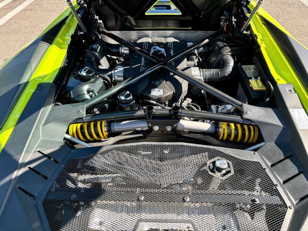 Used 2016 Lamborghini Aventador LP 750-4 Superveloce image 27