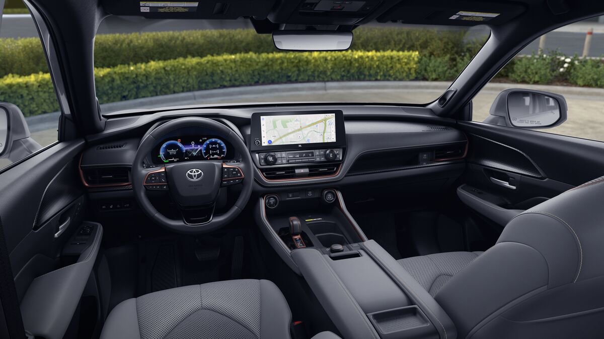 New 2026 Toyota Grand Highlander AWD Hybrid image 19