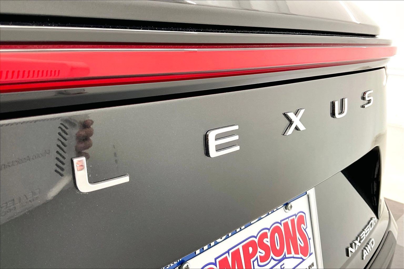 Used 2024 Lexus NX 350h AWD image 31